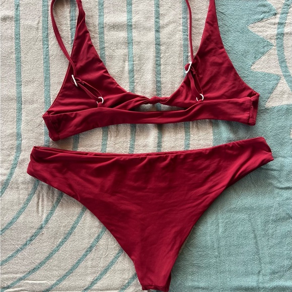 TOAST SWIM - Knot top (M), hipster bottom (L) in Rhubarb - Picture 2 of 7